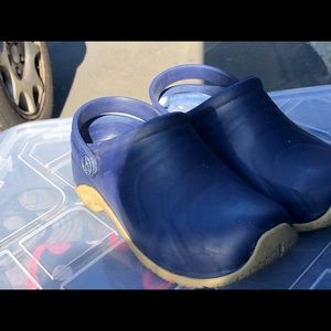 Anywear Blue Ankle Strap Clog Sandals Size 5